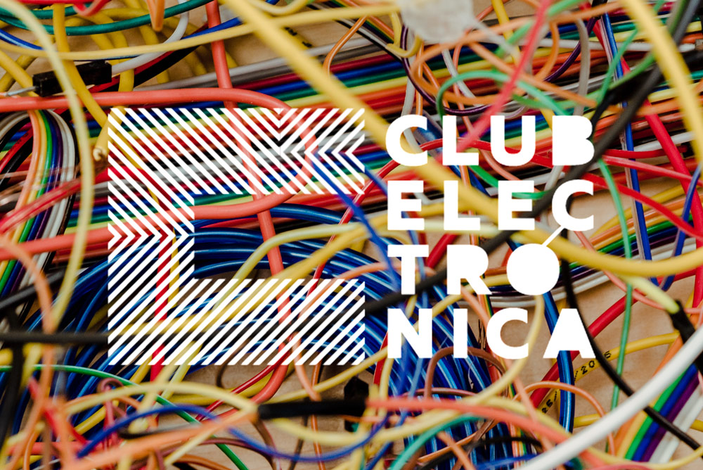 Logo Club Electrónica - Fondo Cables
